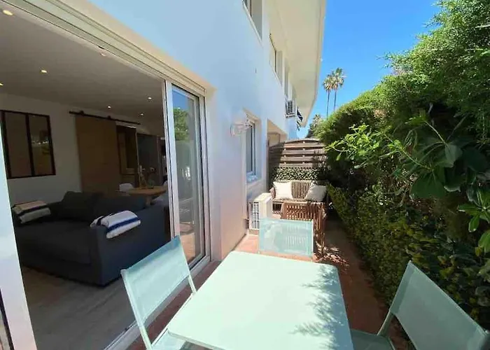 Le Coeur Du Cap D'antibes - Terrasse - Parking - Wifi Apartment *